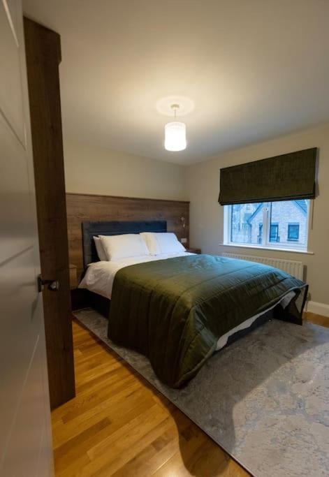 Luxury Town Centre Apartment Cookstown Eksteriør bilde