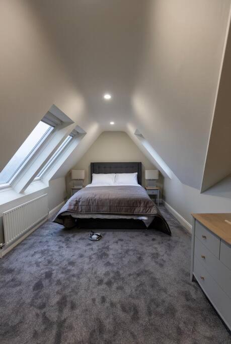 Luxury Town Centre Apartment Cookstown Eksteriør bilde