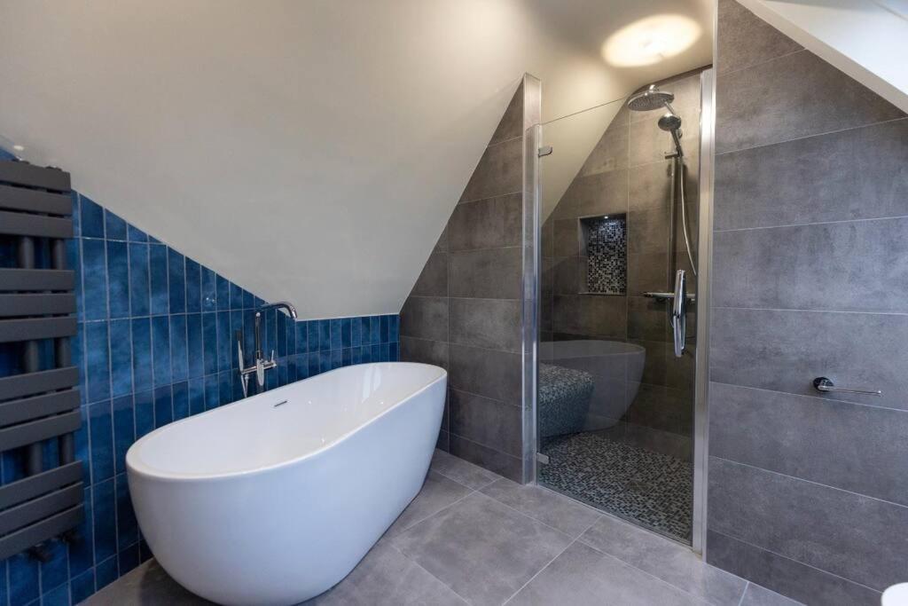 Luxury Town Centre Apartment Cookstown Eksteriør bilde